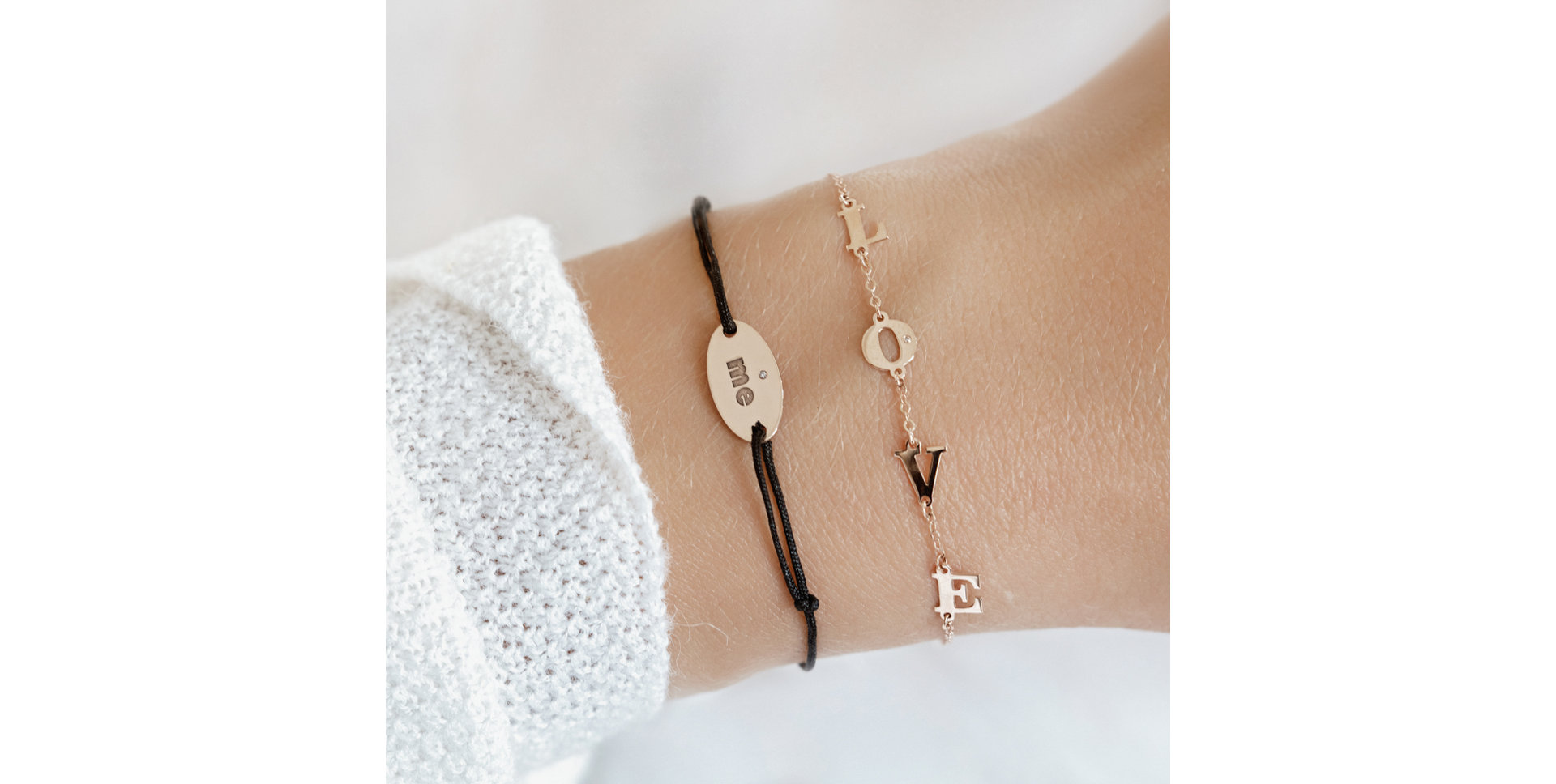 Diamantový náramek se šňůrkou Love