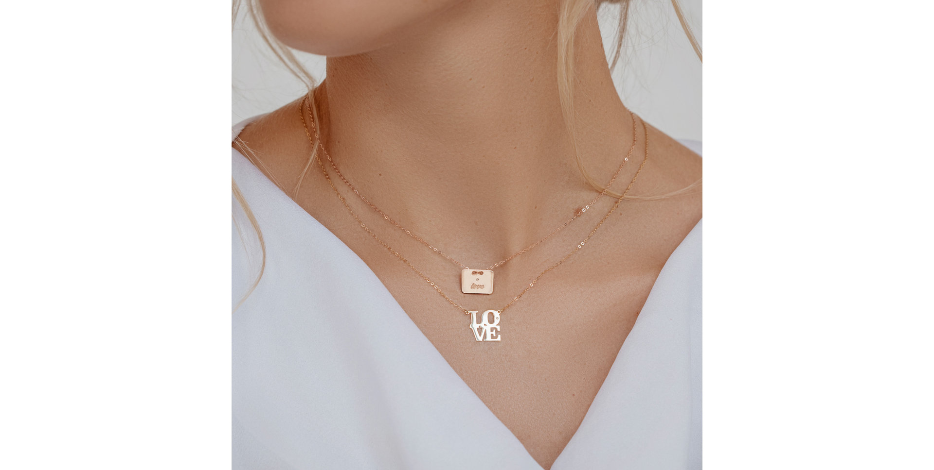 Náhrdelník s diamantem Love