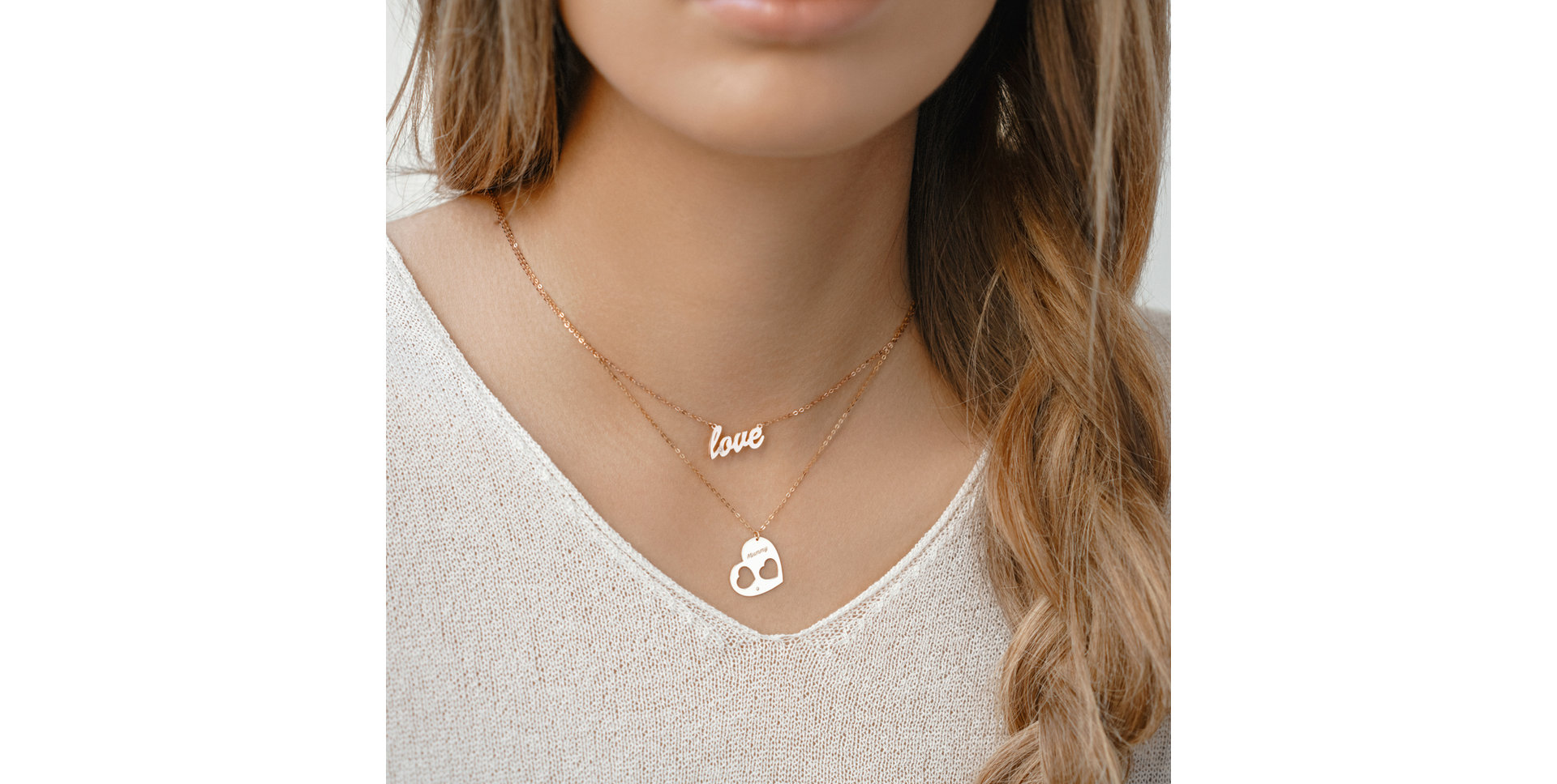 Náhrdelník s diamantem Love