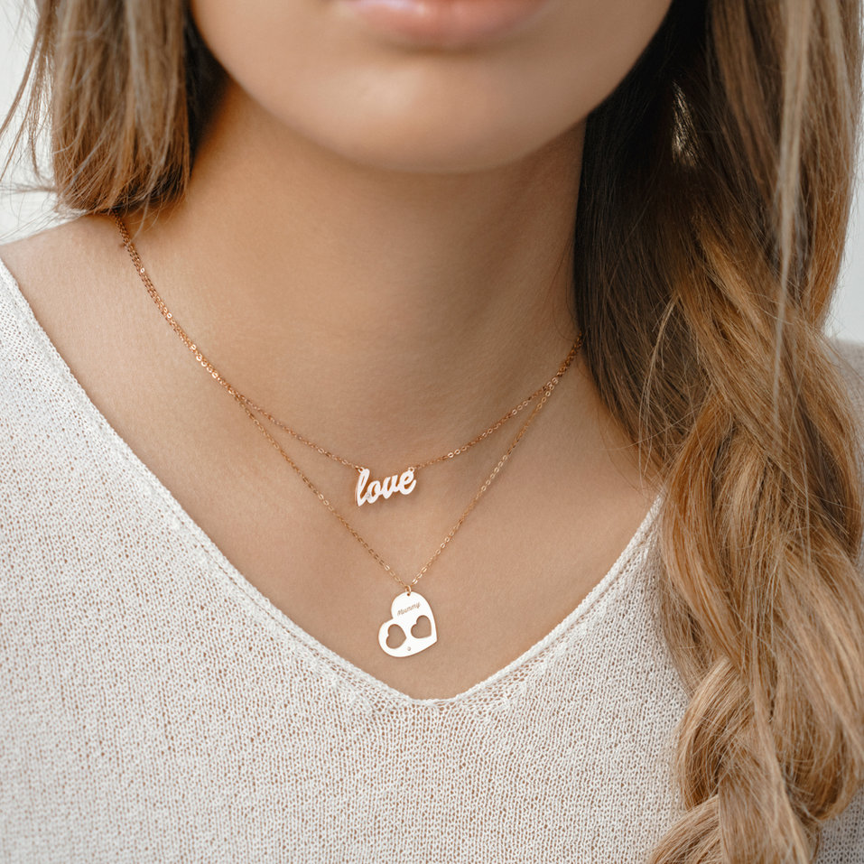 Náhrdelník s diamantem Love