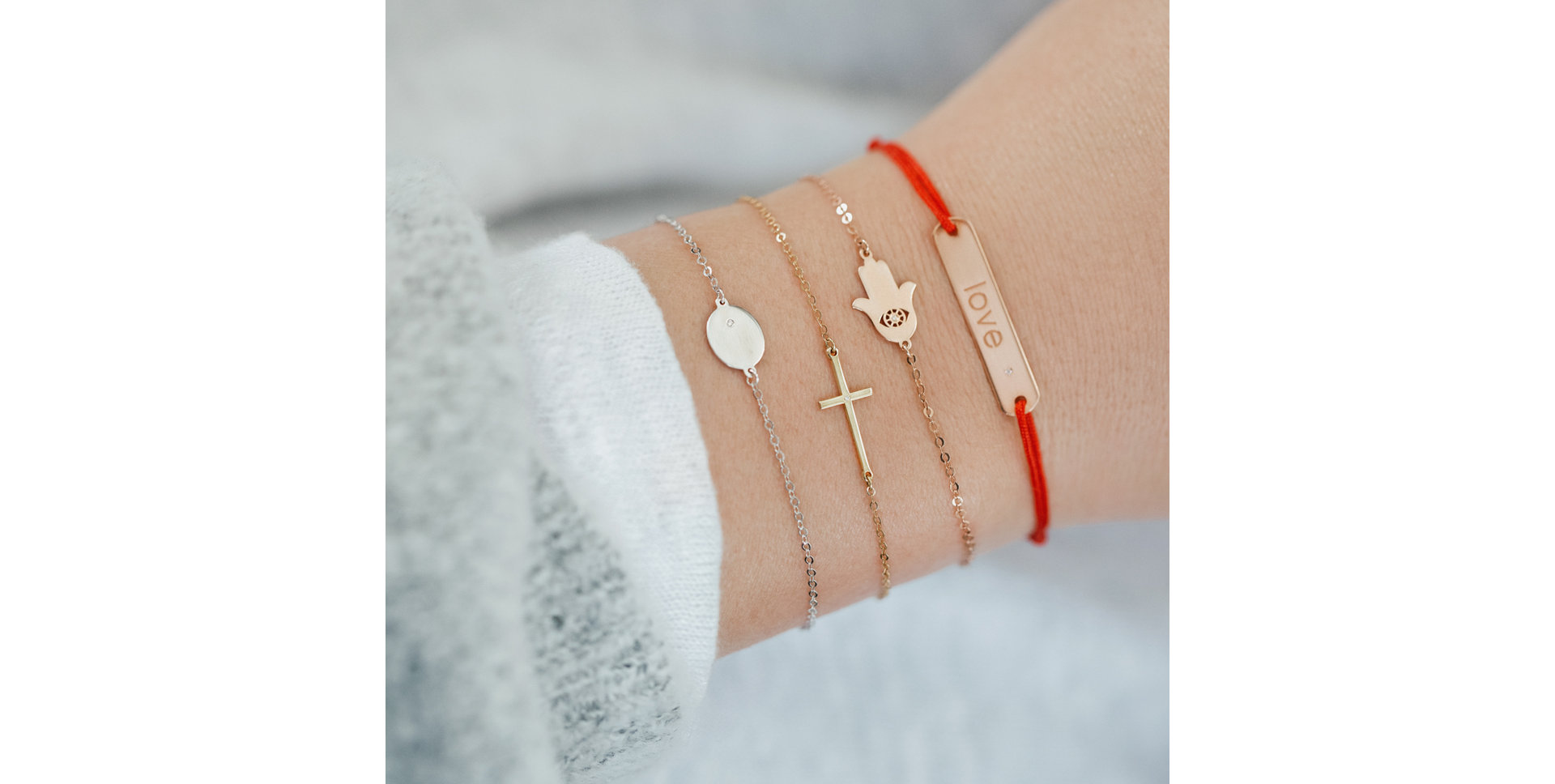 Náramek s diamantem Cross