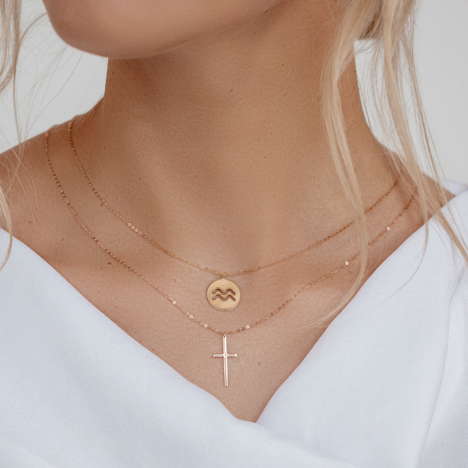 Náhrdelník s diamantem Cross