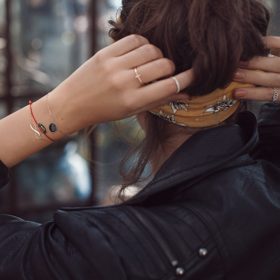 Diamantový náramek se šňůrkou Stamp