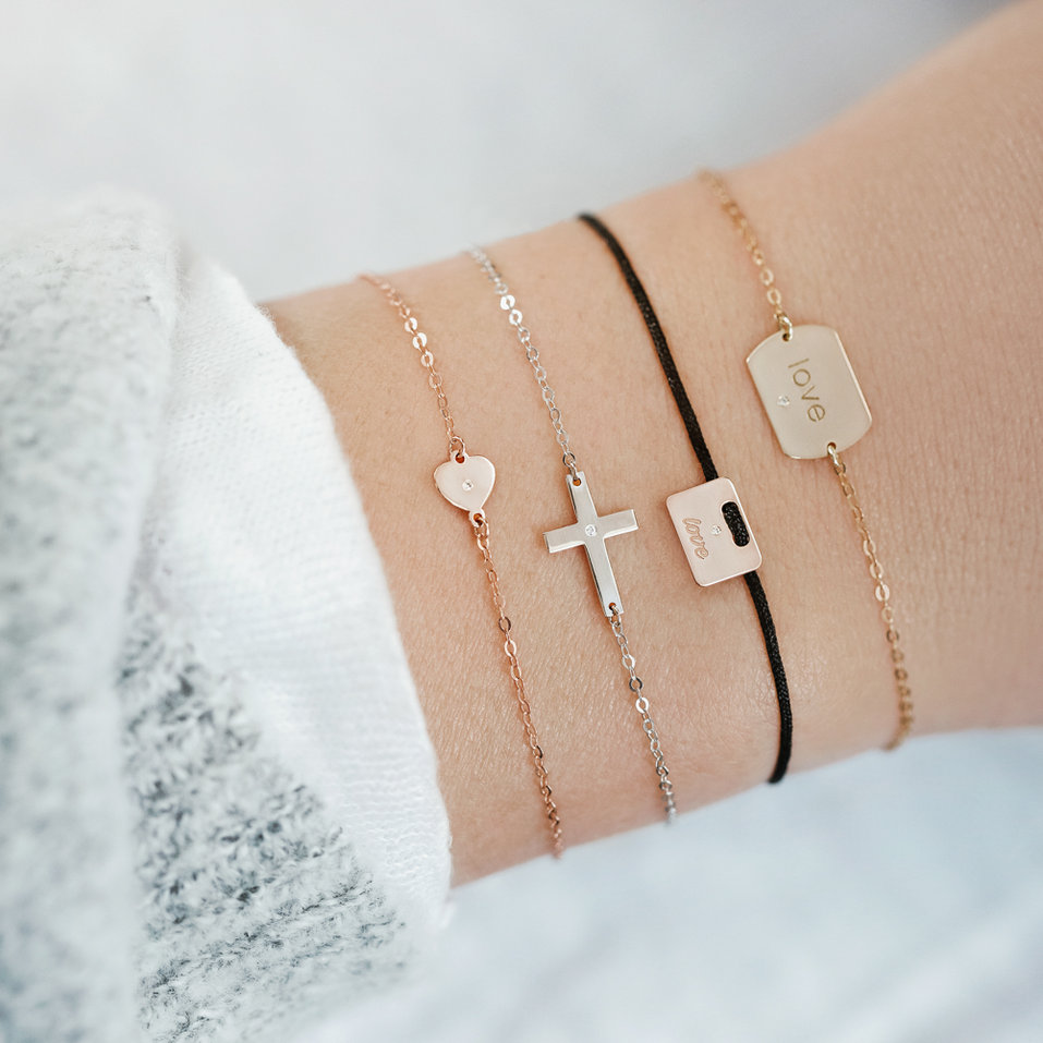 Diamantový náramek se šňůrkou Military Stamp Love