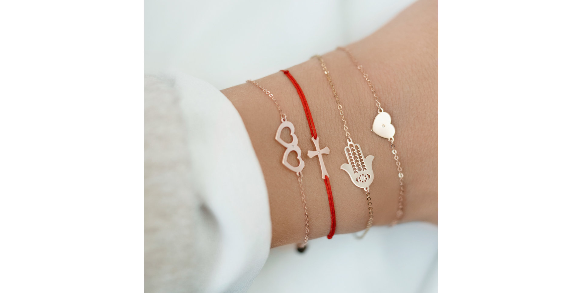 Náramek s diamantem Two Hearts
