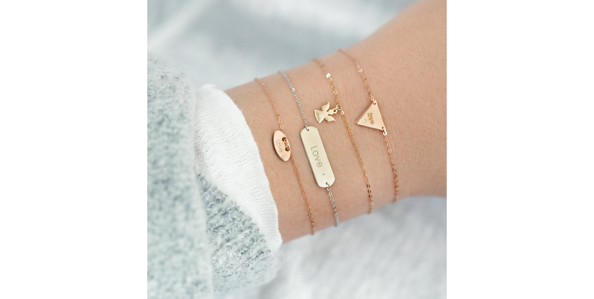 Náramek s diamantem Triangle Love