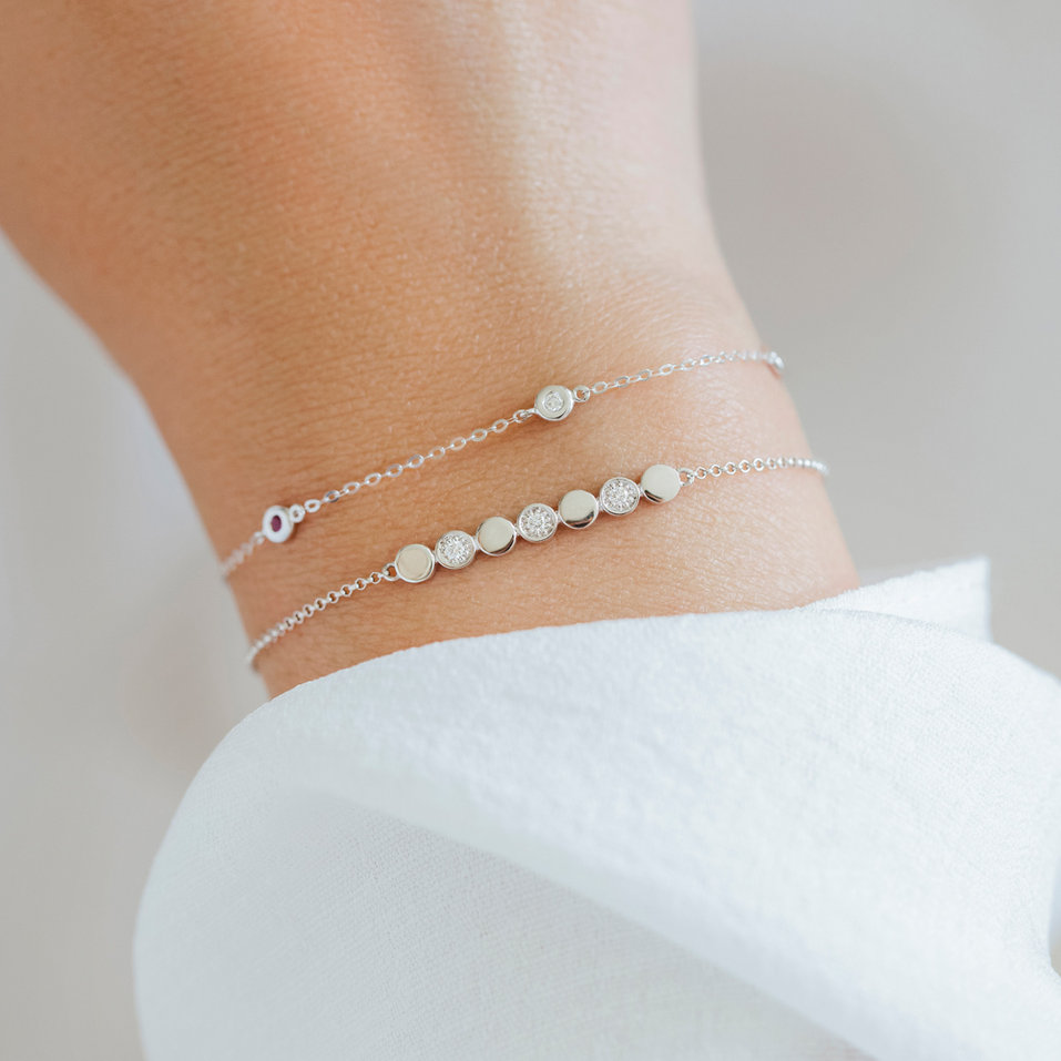 Náramek s diamantem, rubíny a safíry Dots