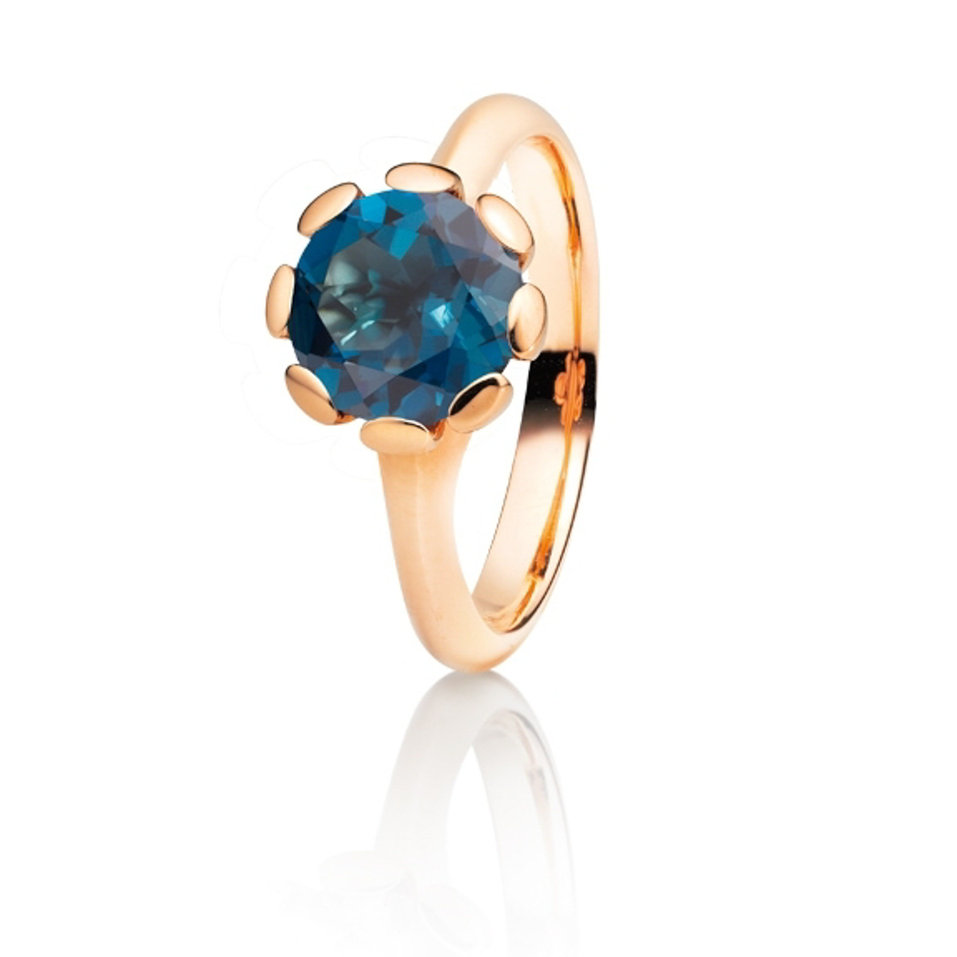 Prsten s topazem Ring with Topaz