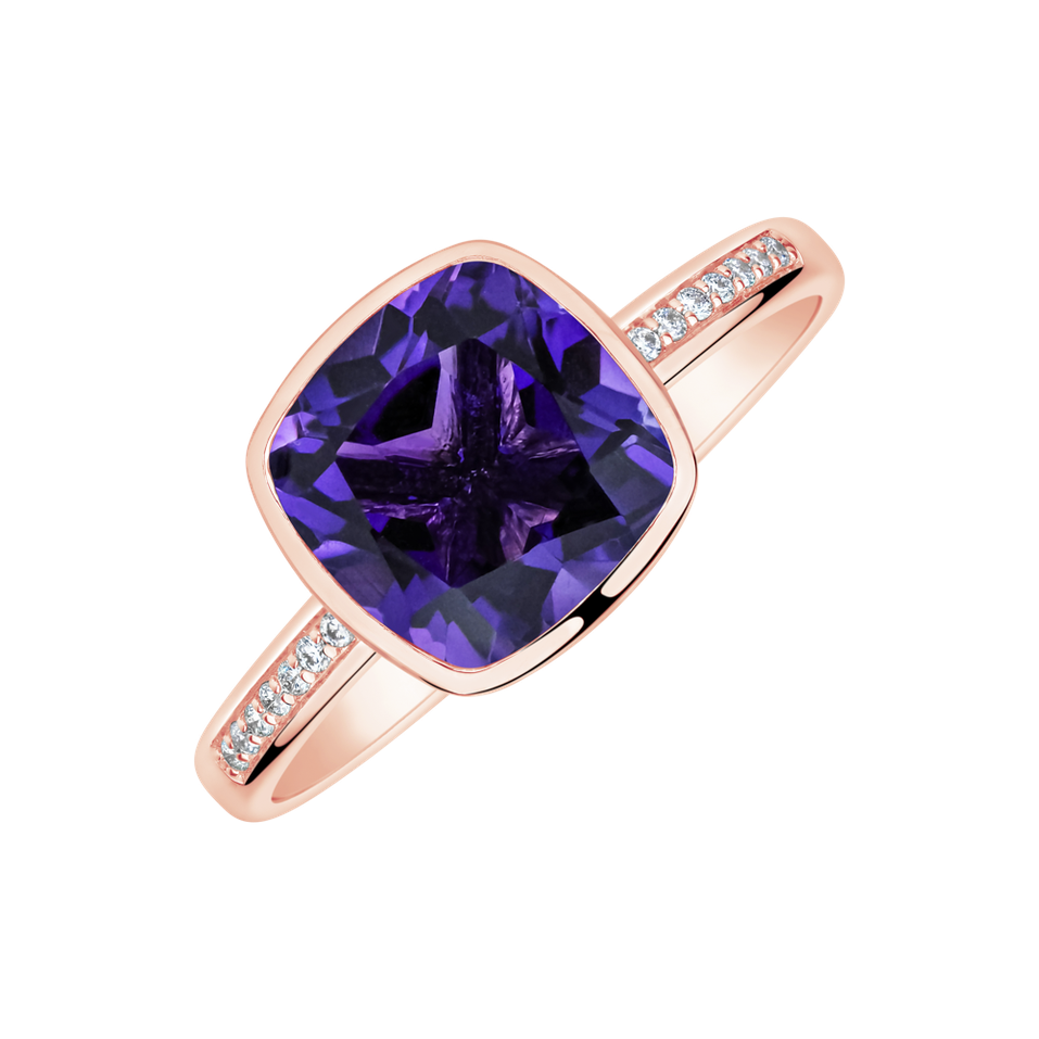 Prsten s diamanty a ametystem Carelia