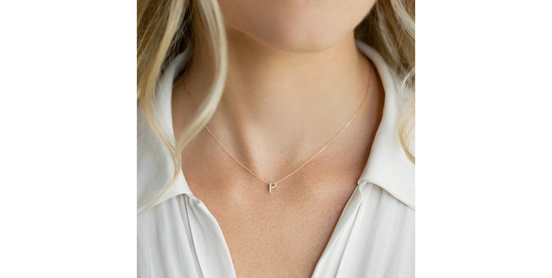 Náhrdelník s diamanty Diamond Letter