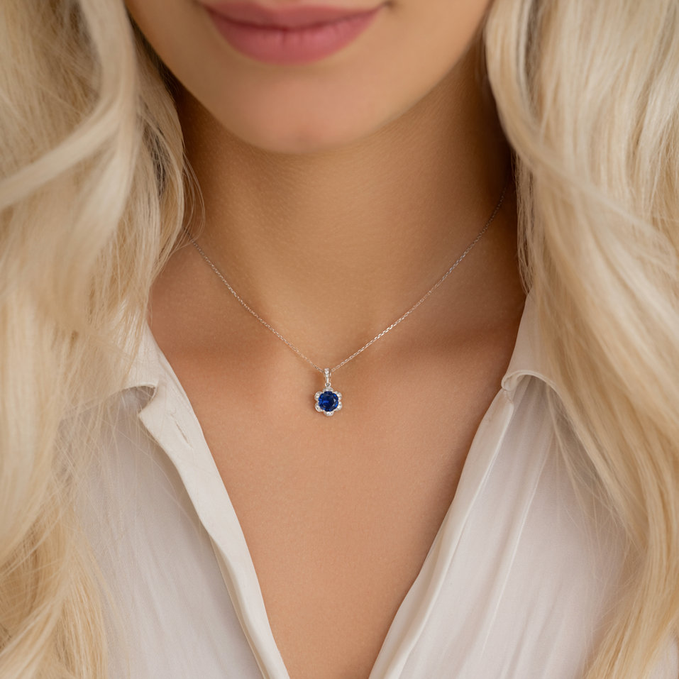 Přívěs se safírem a diamanty Floral Dreams