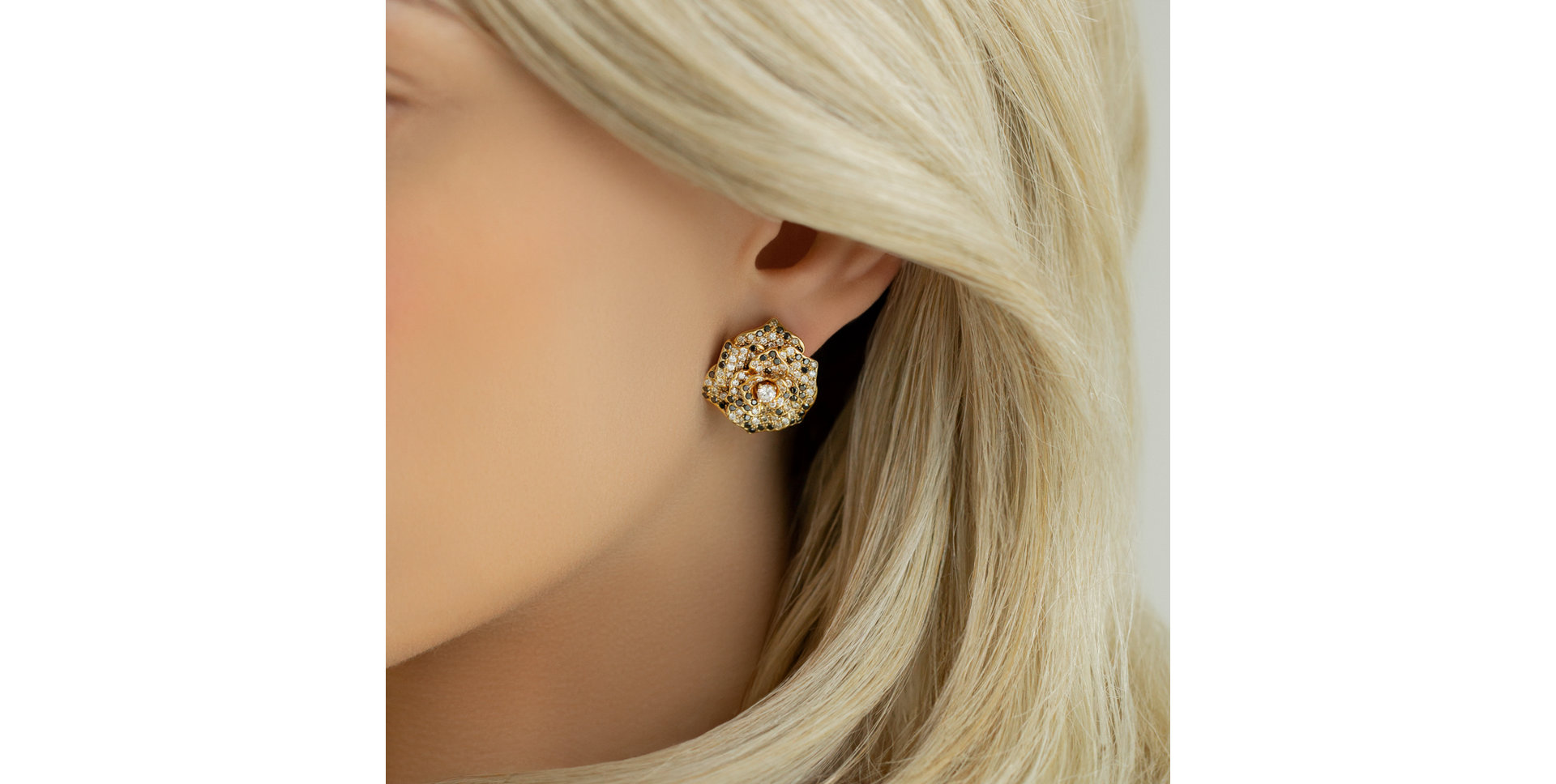 Náušnice s bílými, hnědými a černými diamanty Witching Rose