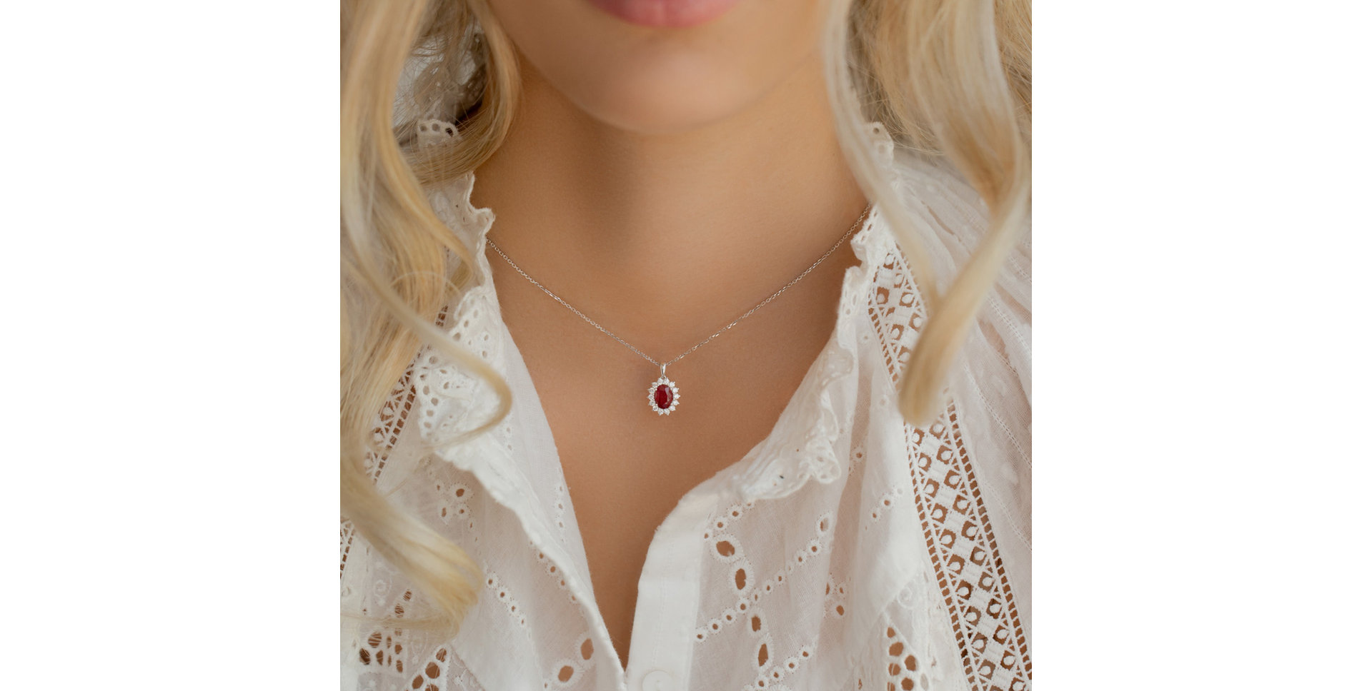 Přívěs s rubínem a diamanty Princess