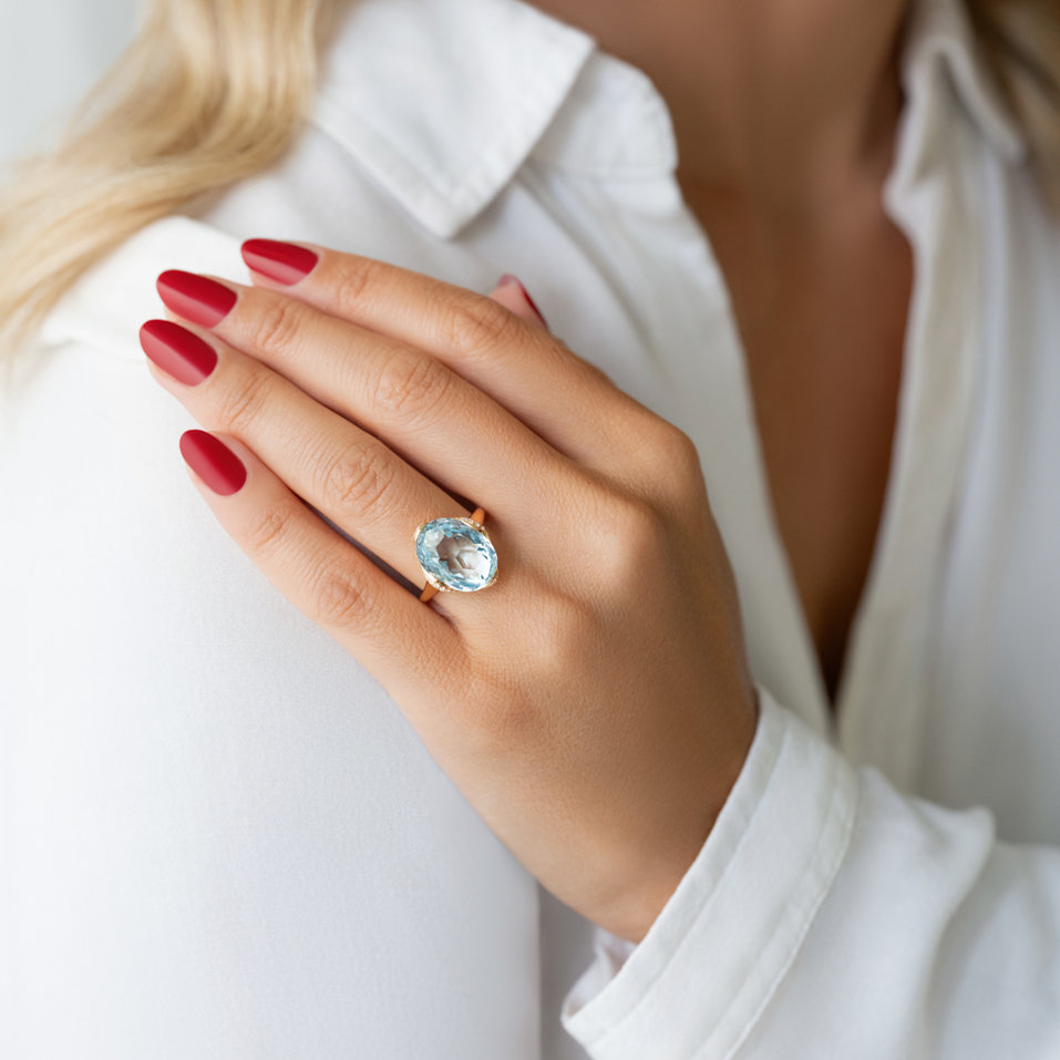 Prsten s diamanty a růženínem Dévouement