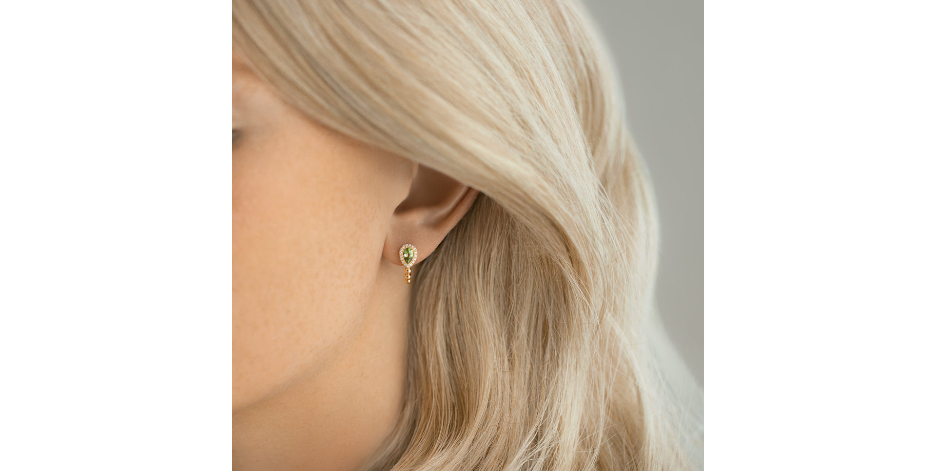 Náušnice s diamanty a peridotem Offering