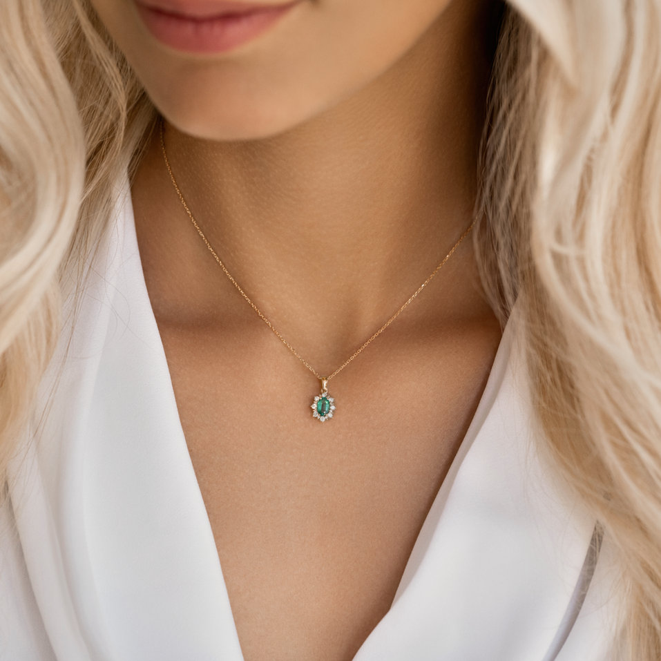 Přívěs se smaragdem a diamanty Royal Aurora
