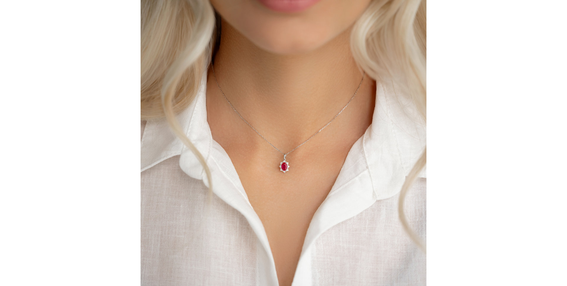 Přívěsek s diamanty a smaragdem Princess