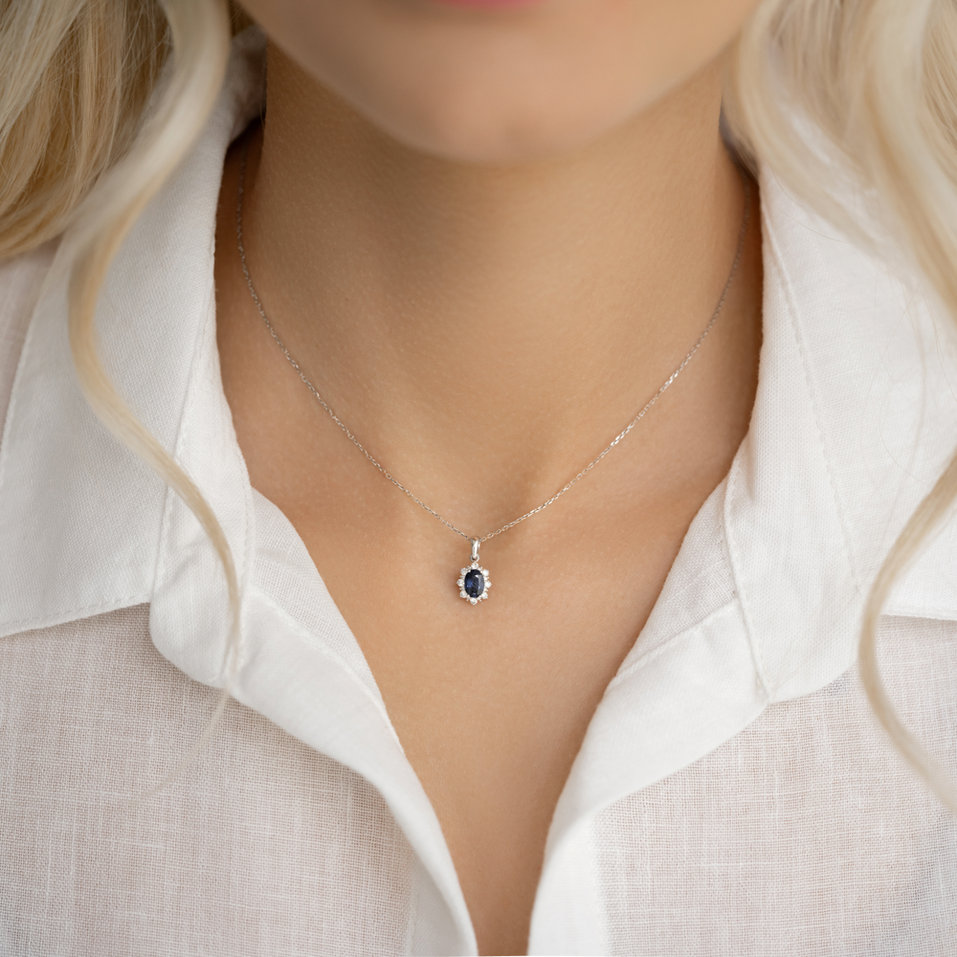 Přívěsek s diamanty a smaragdem Princess