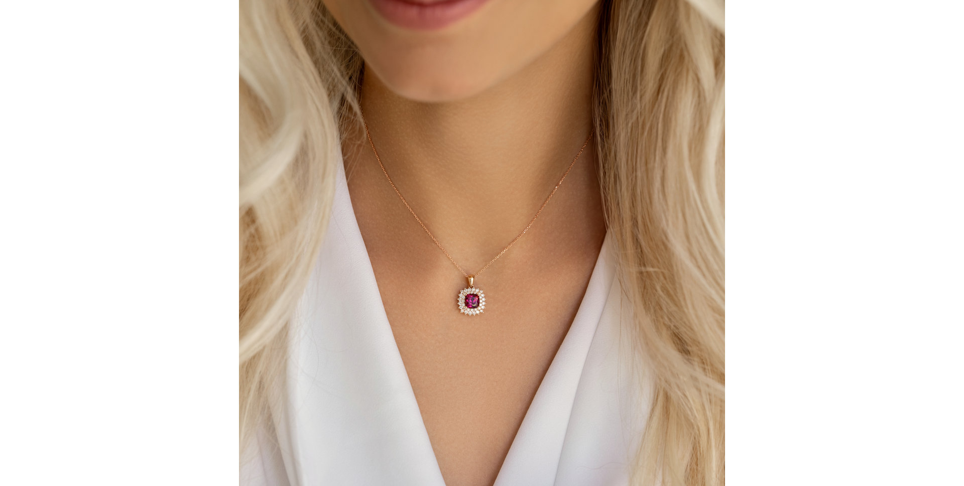 Přívěs s tanzanitem a diamanty Gem Majesty