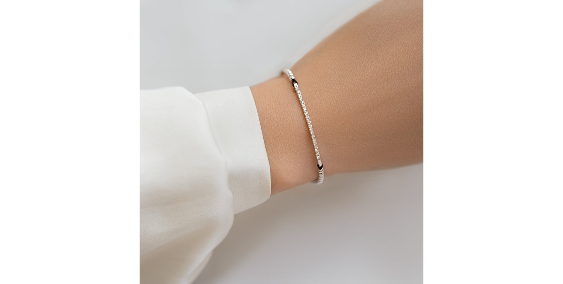 Náramek s diamanty Shamballa