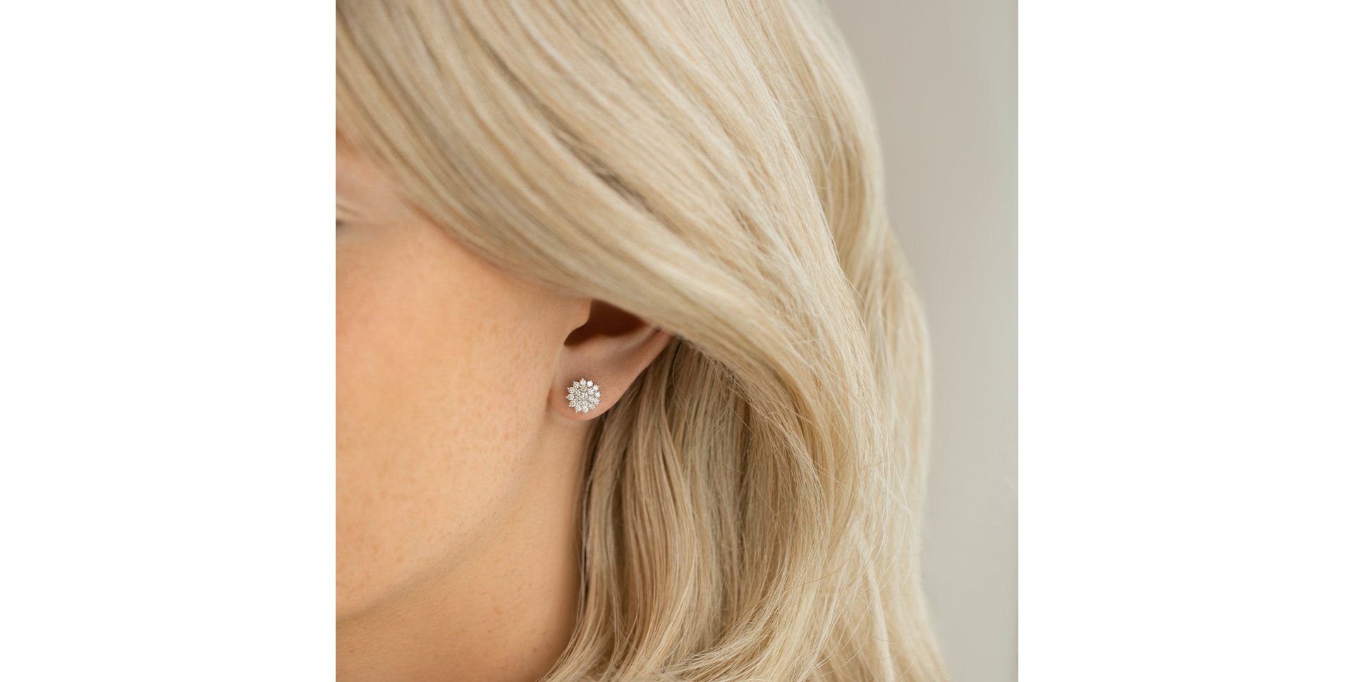 Náušnice s diamanty Delicate Star