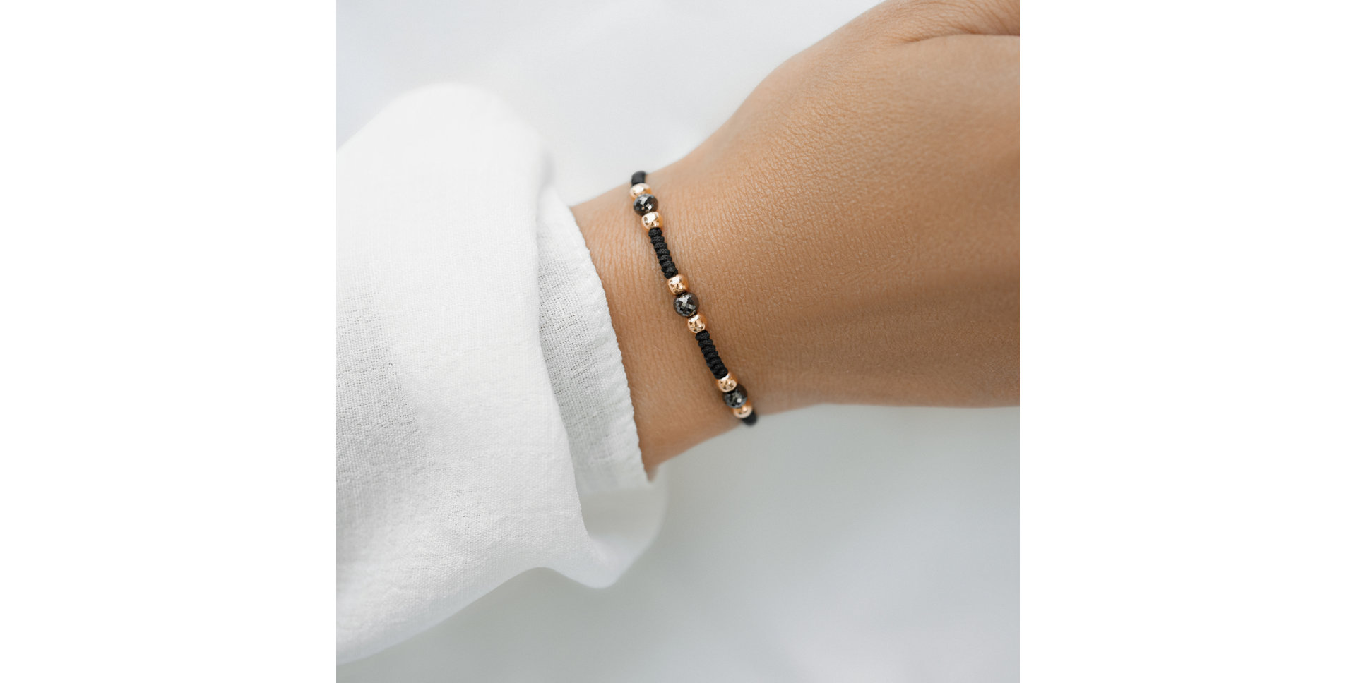 Náramek s černými diamanty Dark Spell
