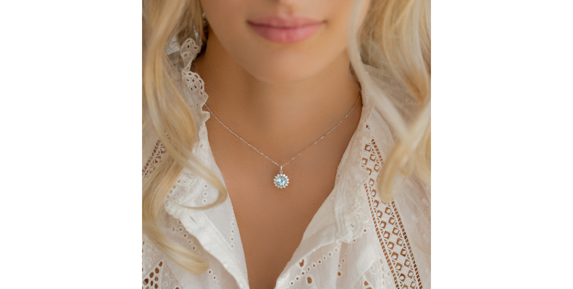 Přívěsek s diamanty a topazem sky Lilac Flower