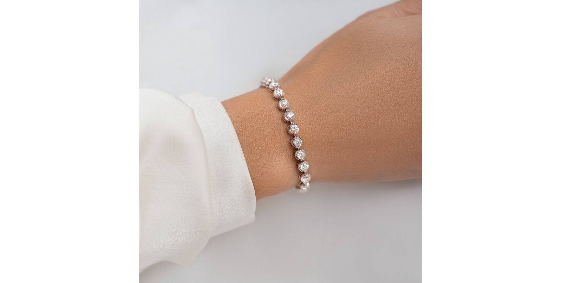 Náramek s diamanty Leilani