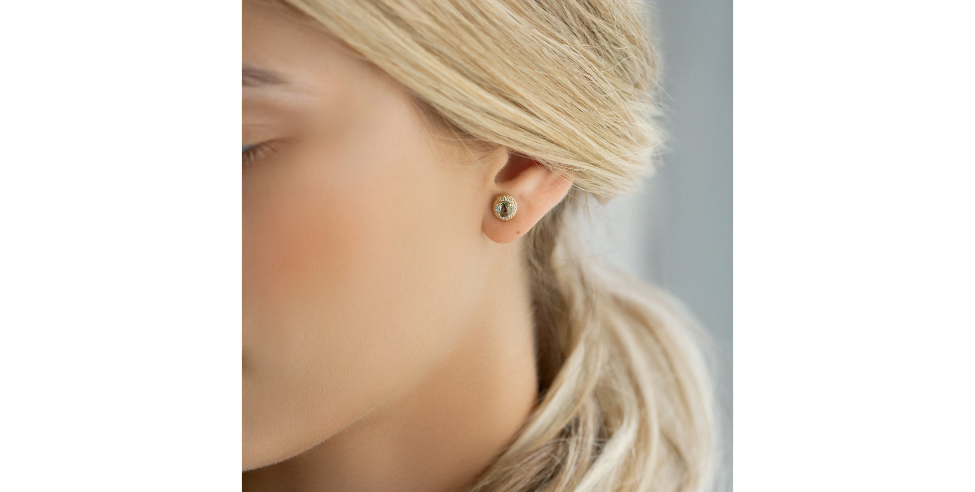 Náušnice s diamanty a safírem Royal Sapphire