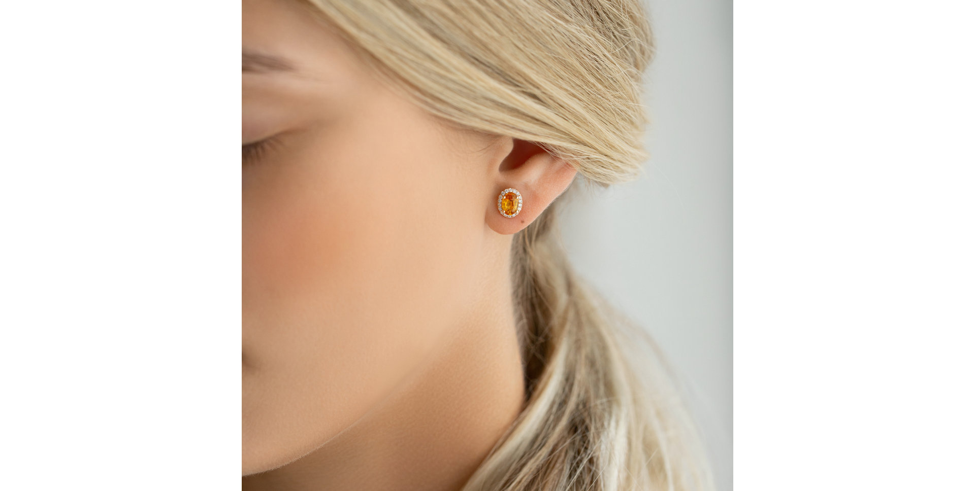 Náušnice s diamanty a safírem Princess