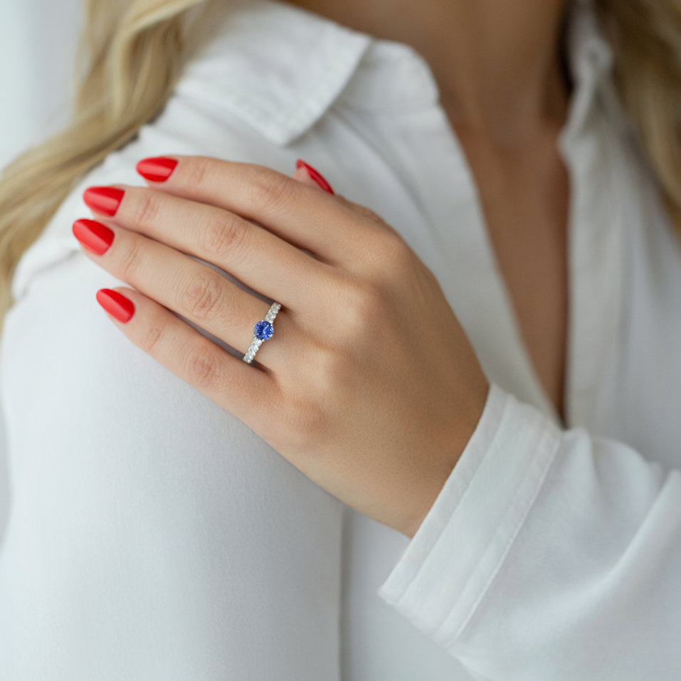 Prsten s tanzanitem a diamanty Manette