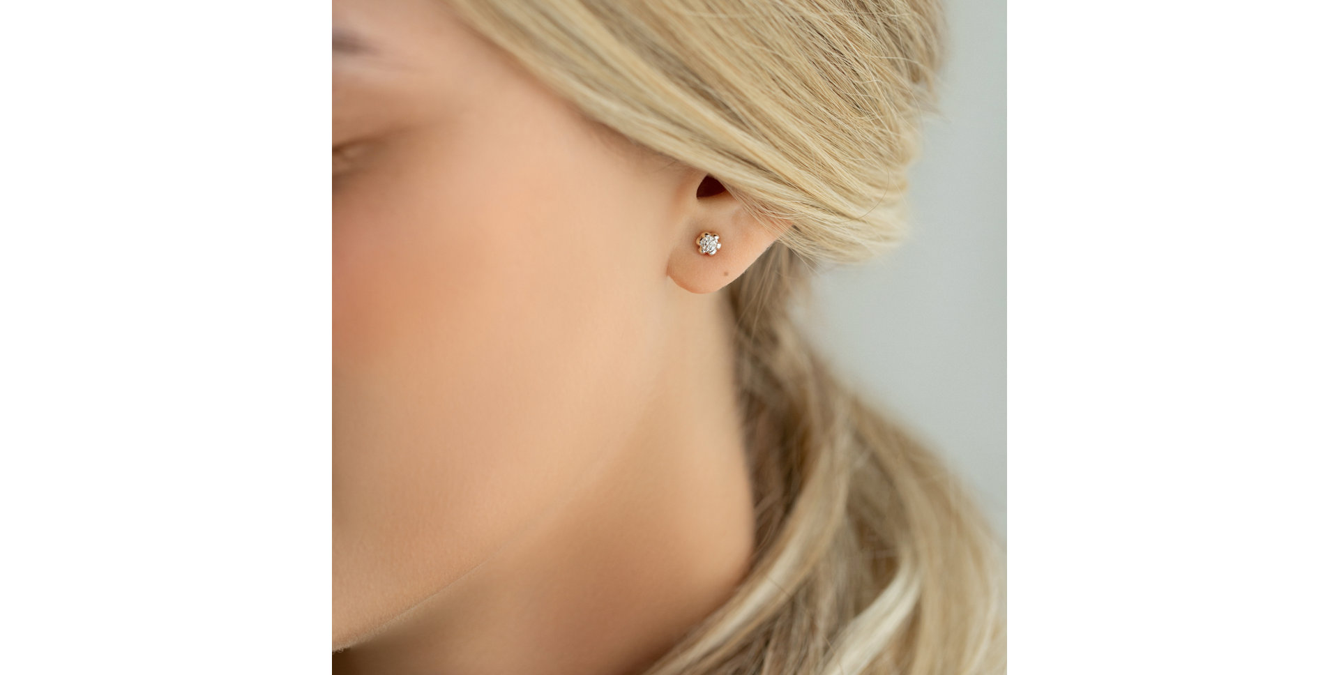 Náušnice s diamantem Blooming Love