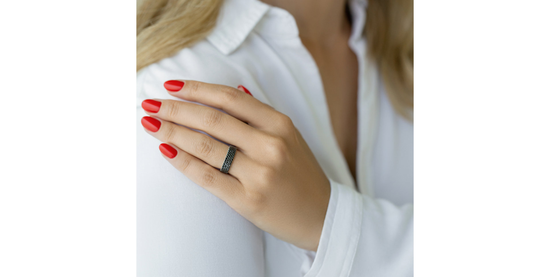 Prsten s černými diamanty Queen Eternity