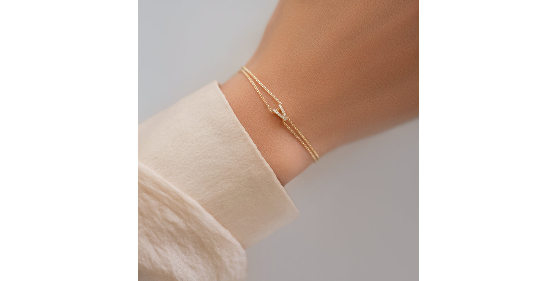 Náramek 14kt žluté zlato s diamantem Magic Letter