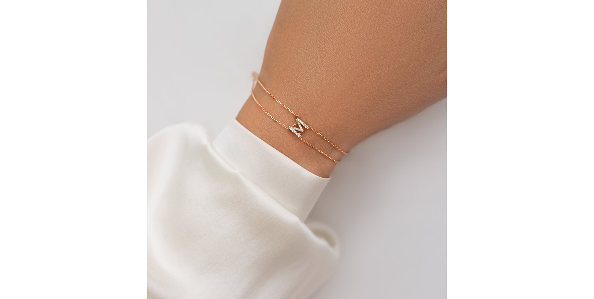 Náramek 14kt růžové zlato s diamantem Magic Letter