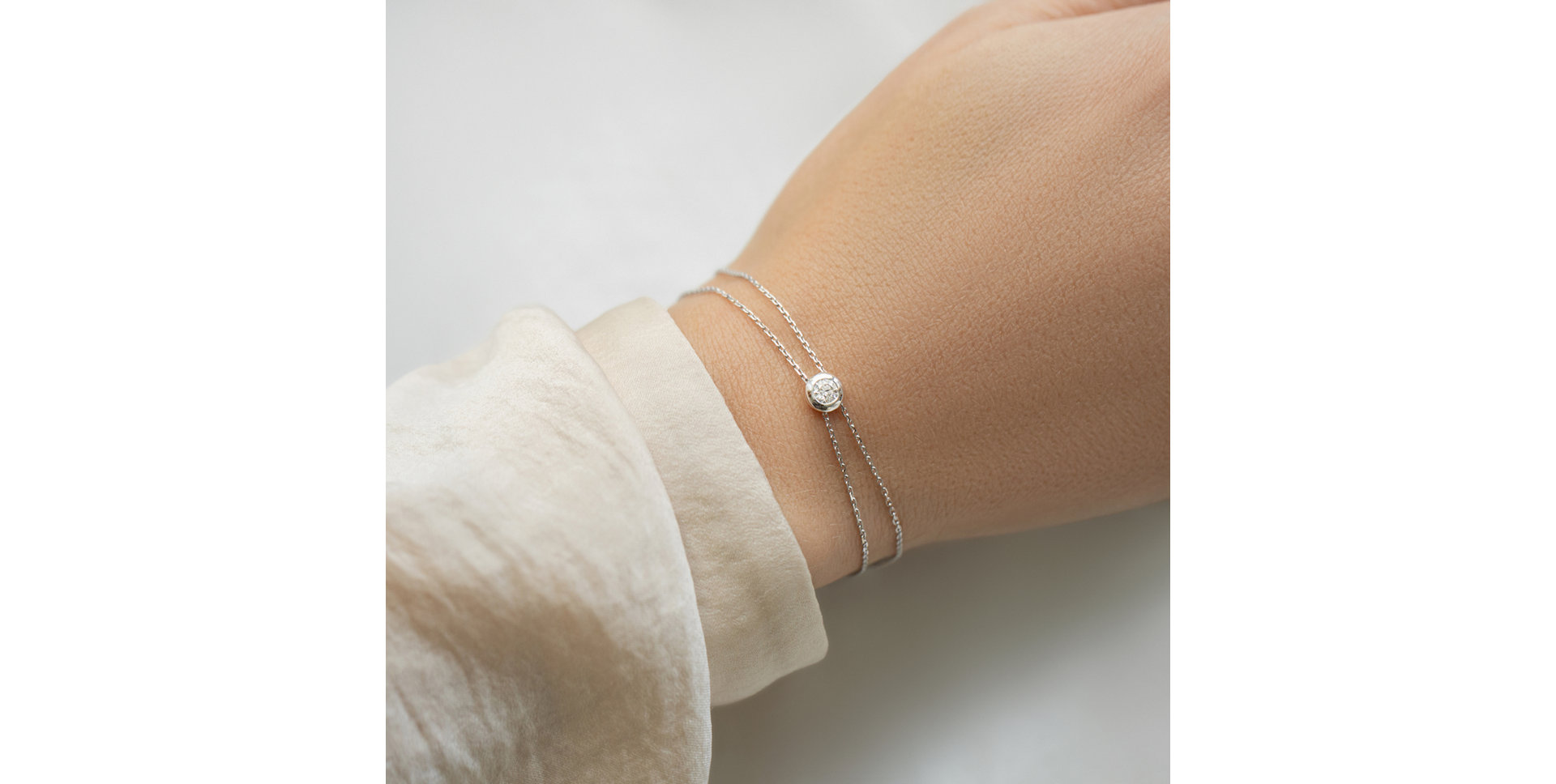 Náramek 14kt bílé zlato s diamantem Cosmic Magic