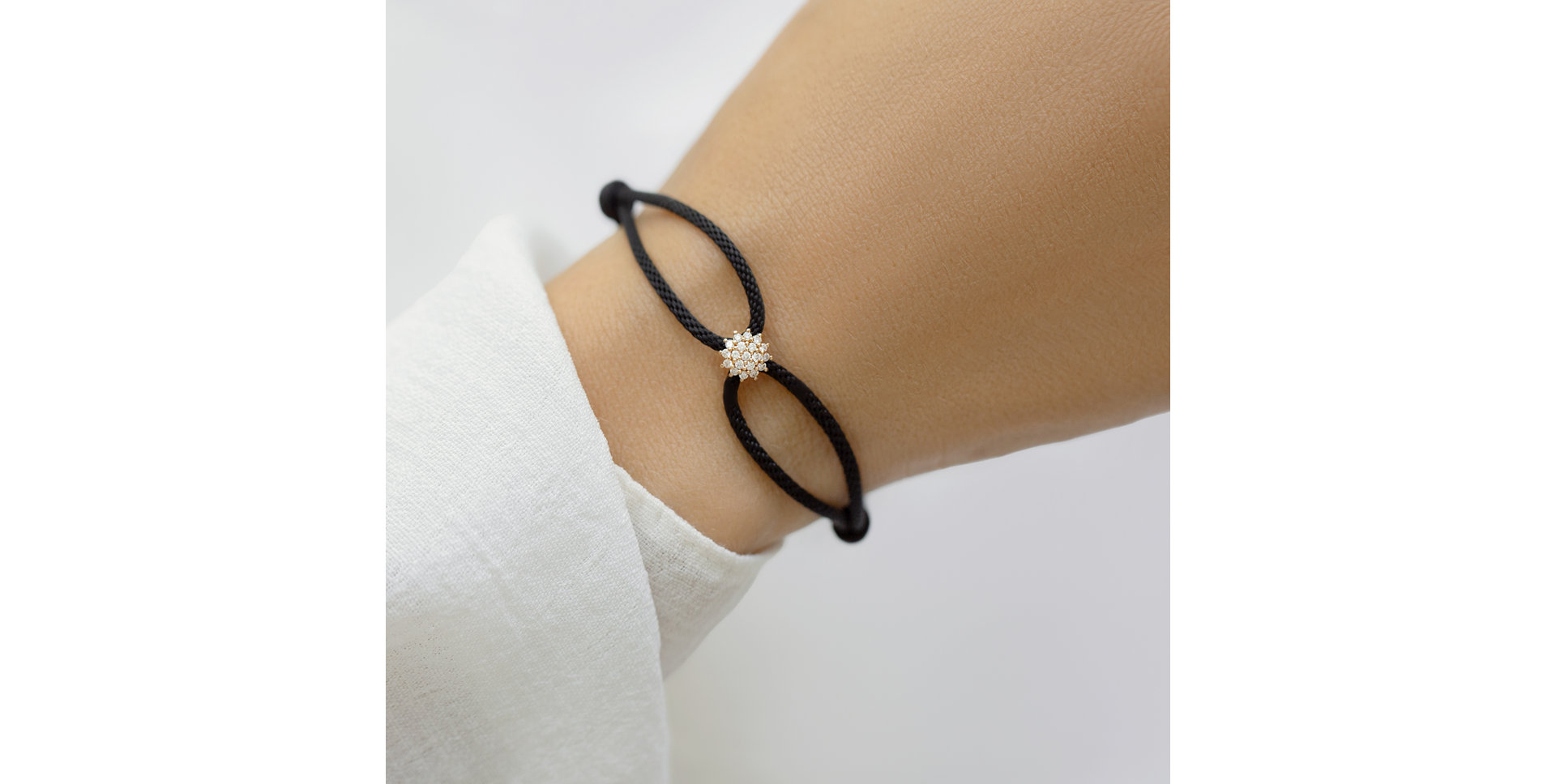 Náramek s diamanty Gloomy Snow