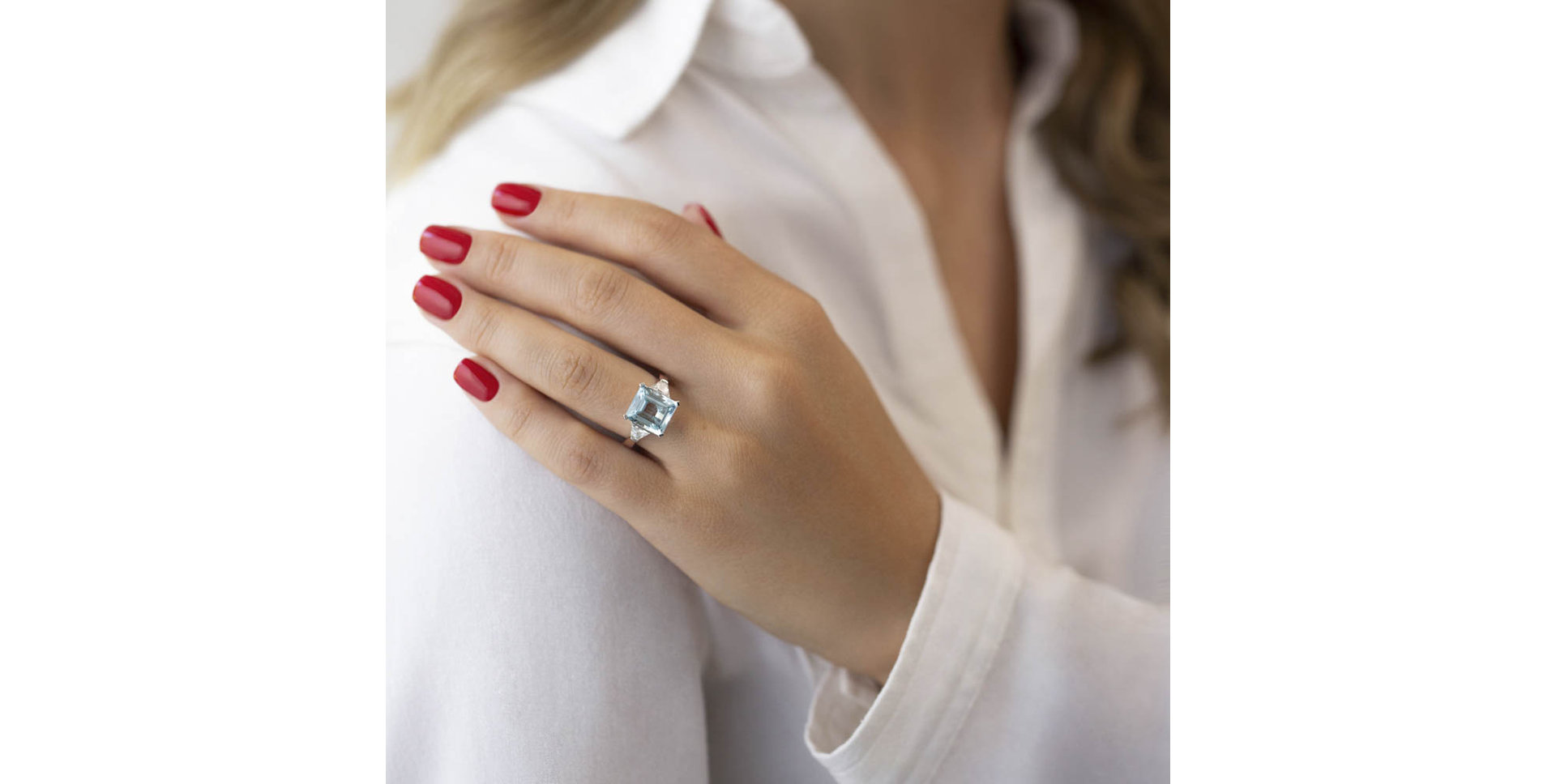 Prsten s akvamarínem a diamanty Aquamarine Tresure