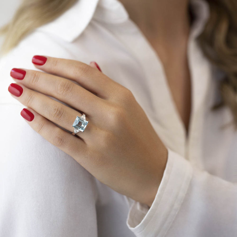 Prsten s akvamarínem a diamanty Aquamarine Tresure