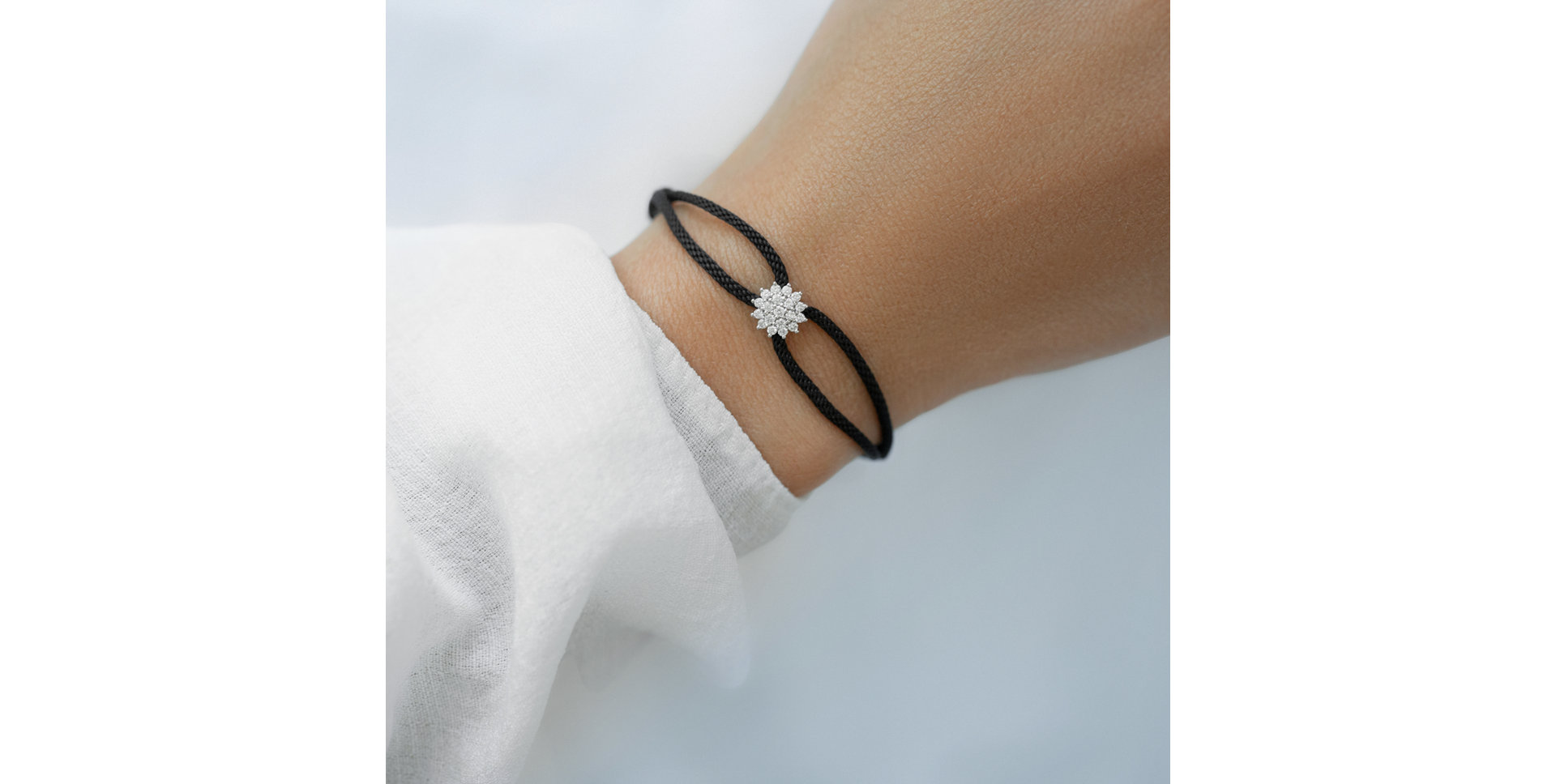 Náramek 14kt bílé zlato s diamantem Delicate Star