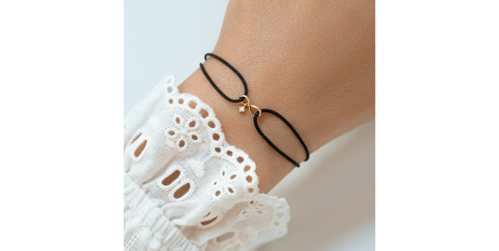 Náramek s diamantem Soulful Infinity