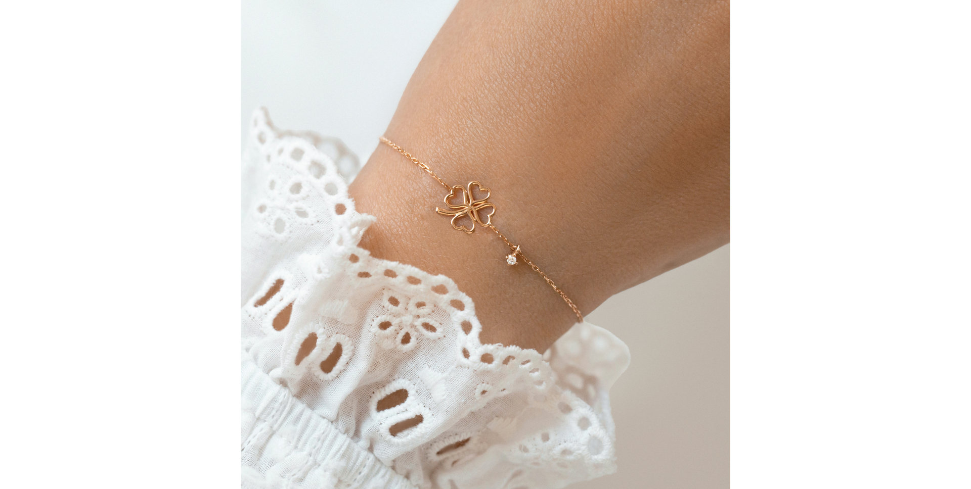 Náramek s diamantem Harmonic Cloverlight