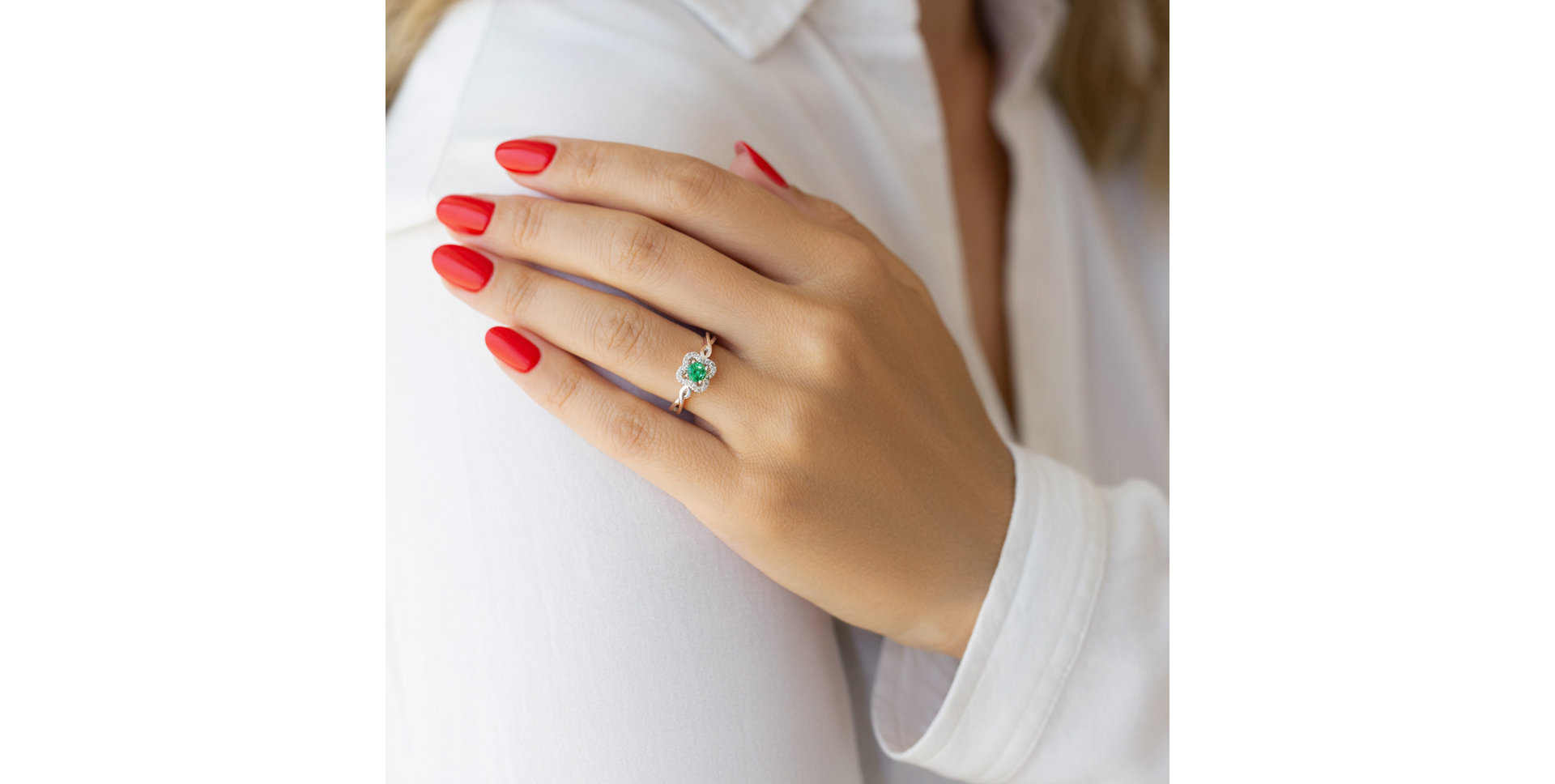 Prsten s diamanty a smaragdem Talma