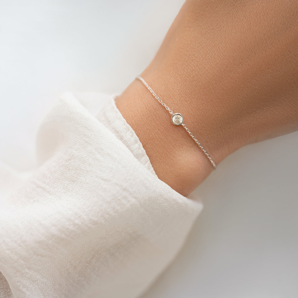 Náramek s diamantem Dot of Happiness