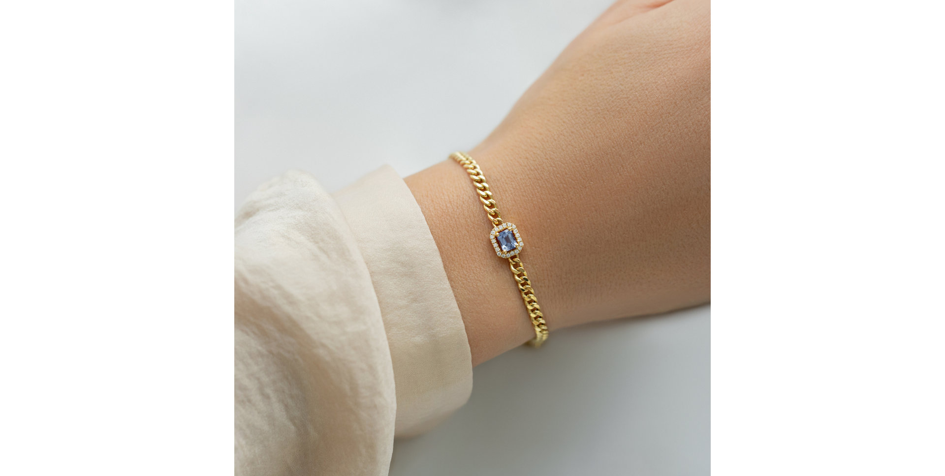 Náramek s diamanty a růžovým safírem Royal Treasure