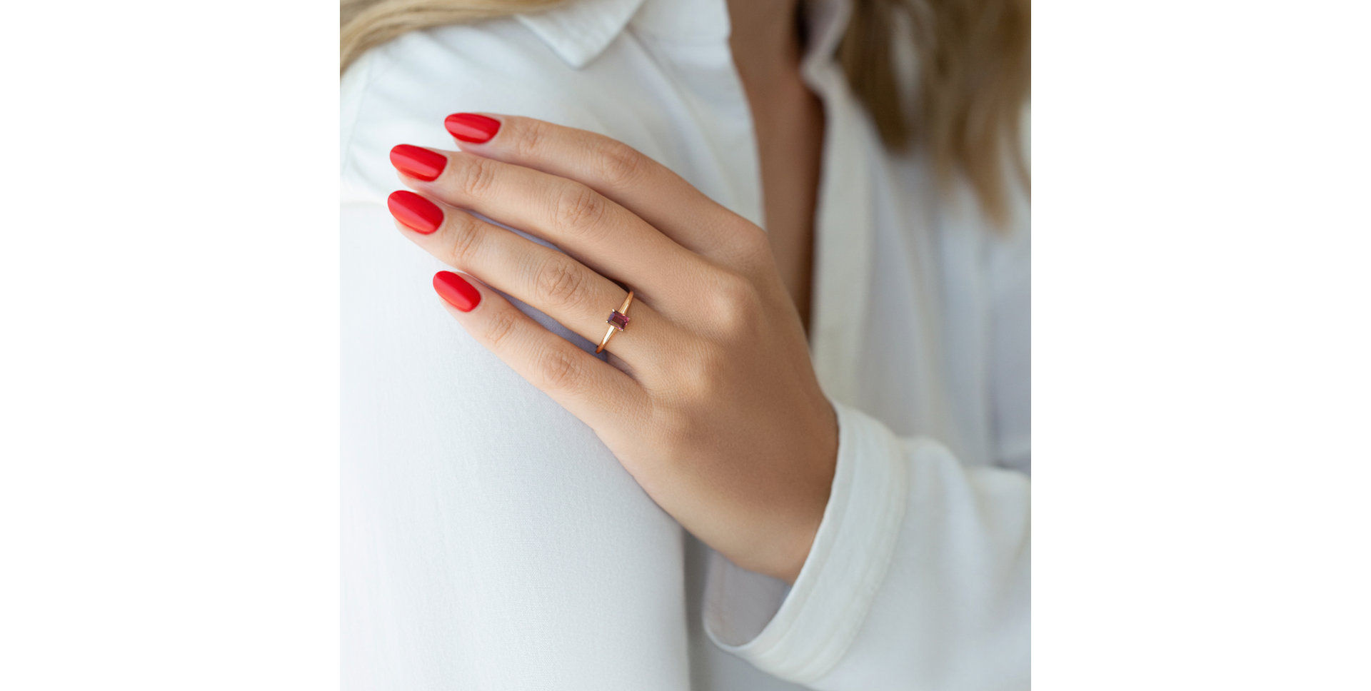 Prsten s rhodolitem Domante