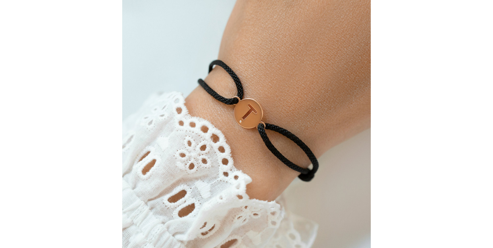 Náramek s diamantem Cut Coin T