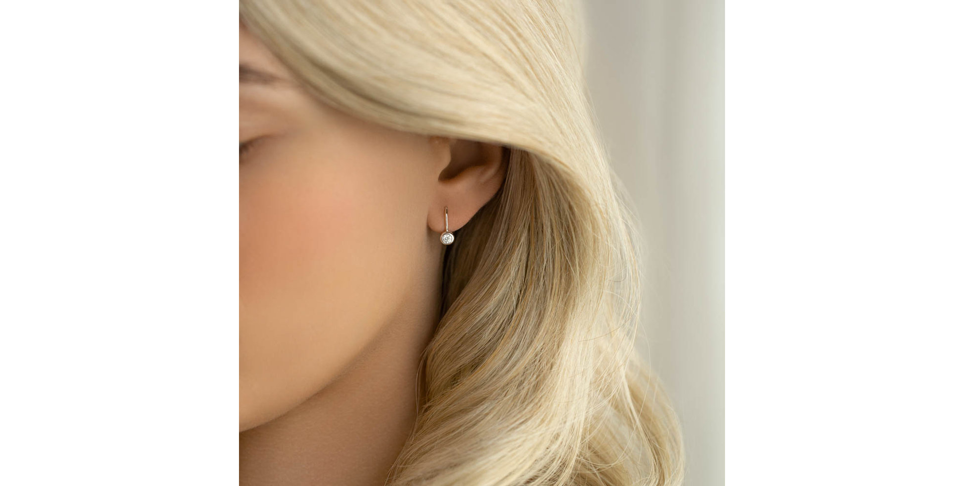 Náušnice s diamantem Sparkling Dots