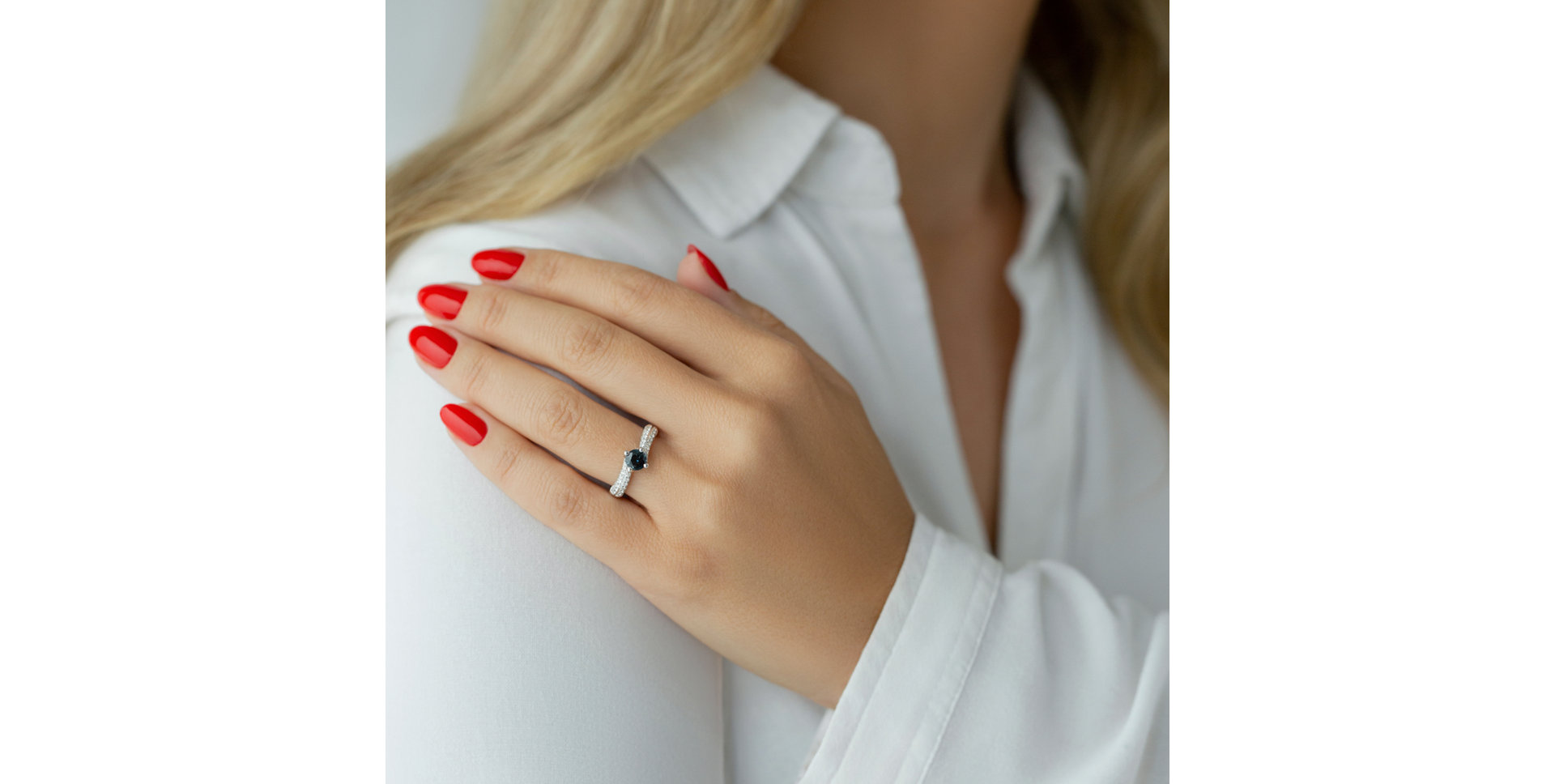 Prsten s diamanty a safírem Thierry