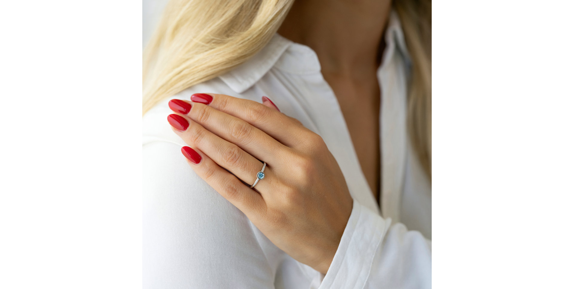 Prsten s diamanty a topazem Regal Elegance